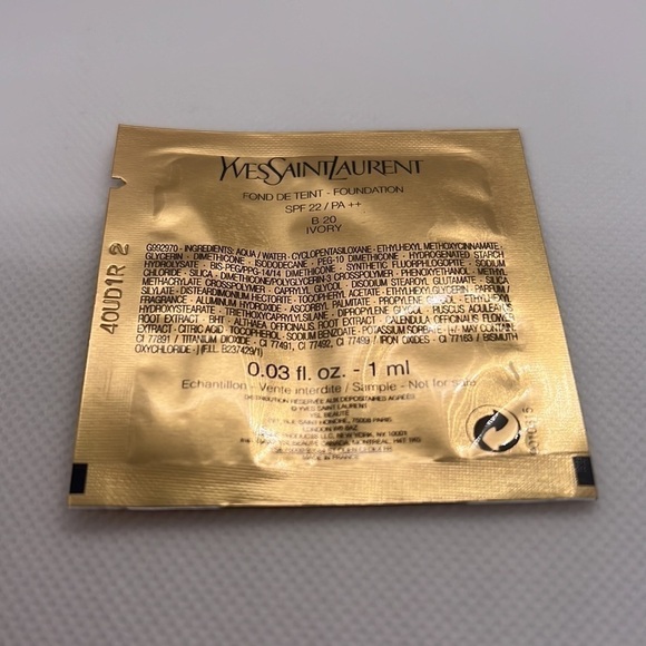 Ysl 4 piece  Glow kit. - Picture 6 of 10